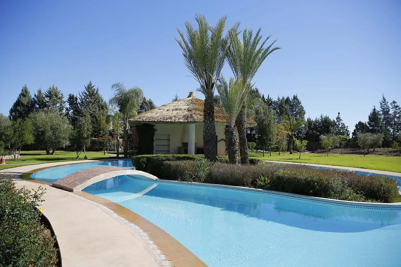 Villa Grace Close To Golfs With Two Private Pools, Spa And Jacuzzi Marakeş